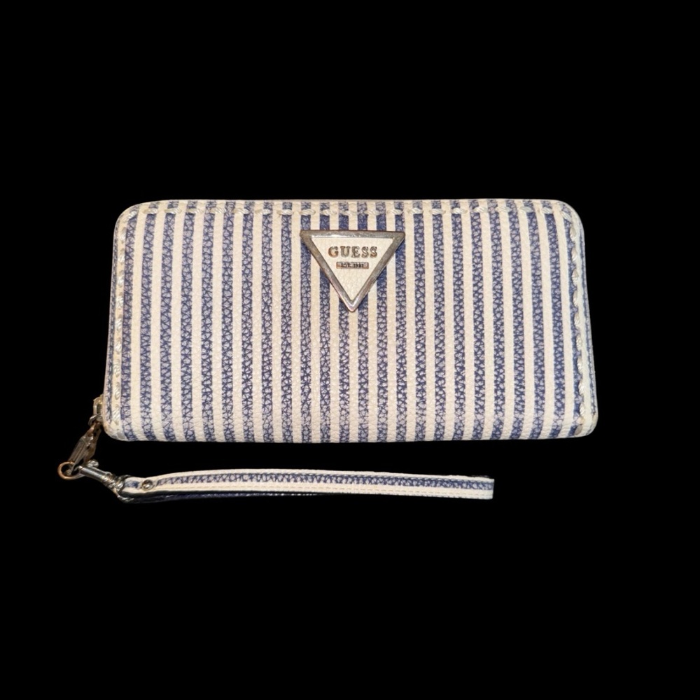 Guess Blue White Striped Sawyer Wristlet Zip‎ Around Wallet